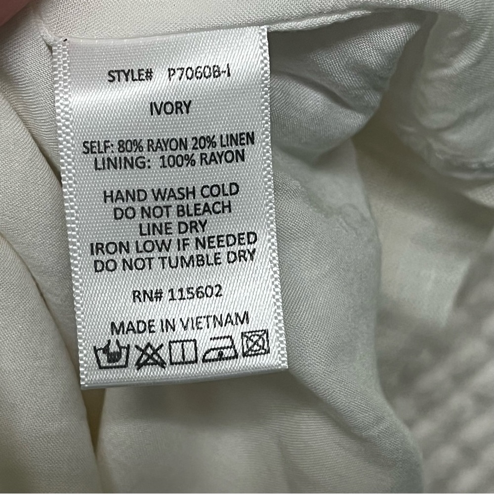 LUSH Womens High Rise Shorts Ivory Rayon Linen Blend Large Like New Pockets - Picture 7 of 8